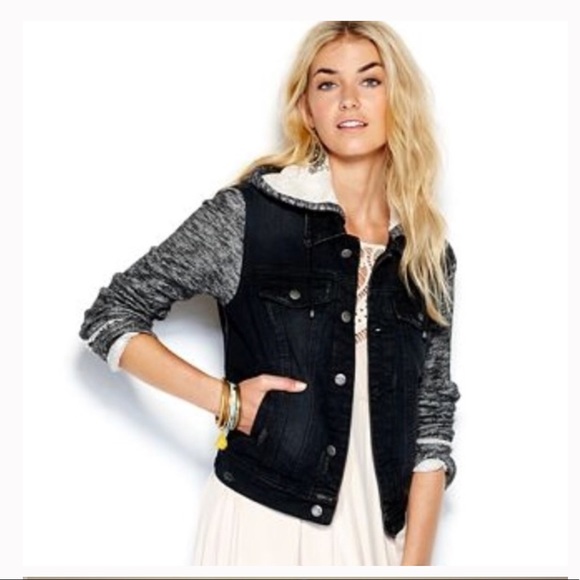 Free People Jackets & Blazers - Free People Distressed Denim/Knit Jacket SZ S